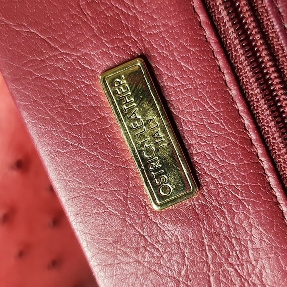 Exotic Ostrich leather Italy bag Authentic - Picture 16 of 17